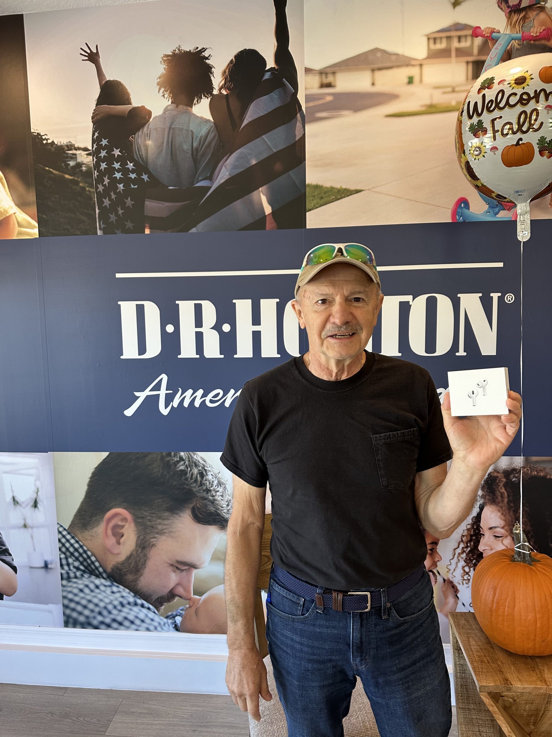 Mike Kaluza Shines as September’s Metro MVP Realtor